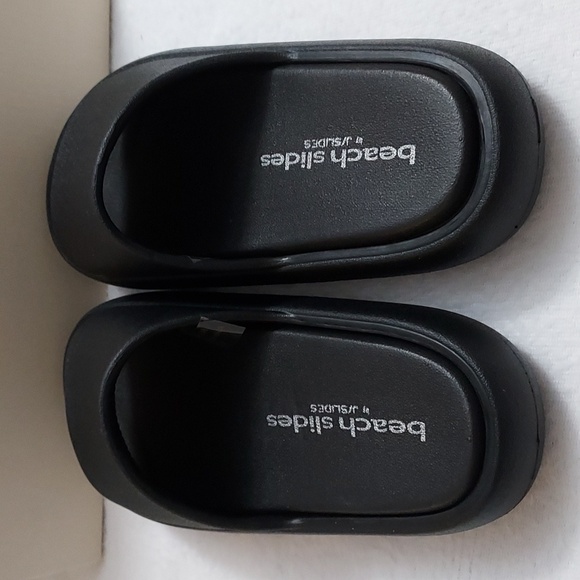 J Slides Beach Slides - Picture 3 of 10